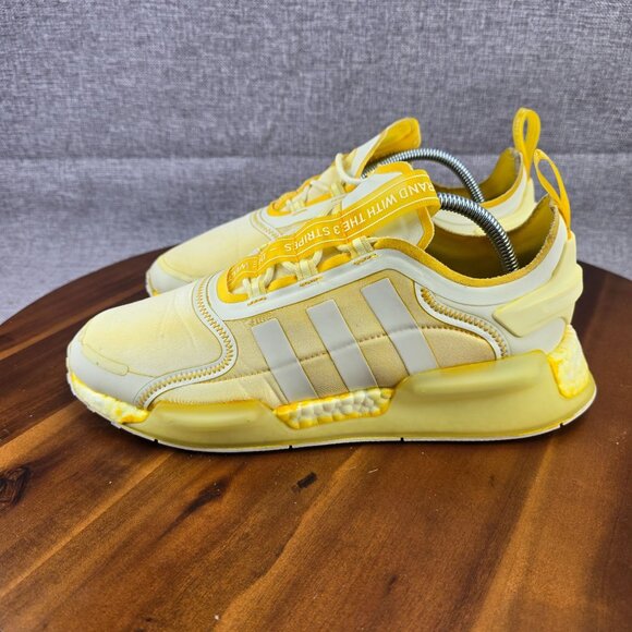 Adidas Nite‎ Jogger Yellow Sneakers Shoes Womens Size 10.5 - Picture 7 of 15